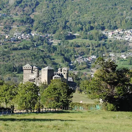 Tipica Mansarda Valle D'aosta * フェーニス