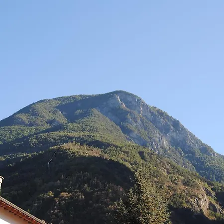 Tipica Mansarda Valle D'aosta Apartment Fenis