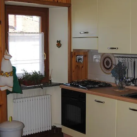 Tipica Mansarda Valle D'aosta 아파트 페니스