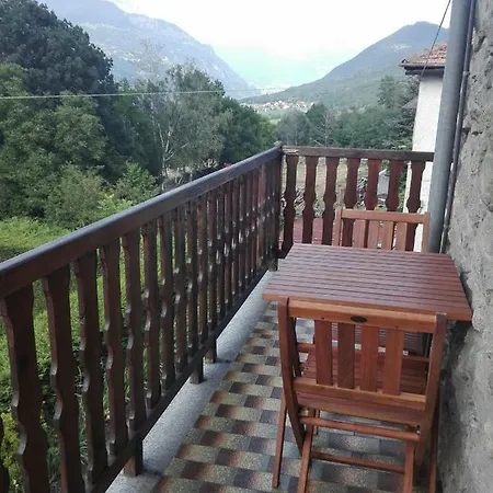 Tipica Mansarda Valle D'aosta アパート フェーニス